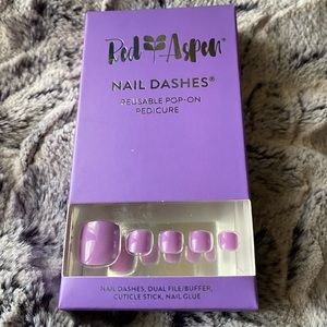 Red Aspen Pedi Nail Dash